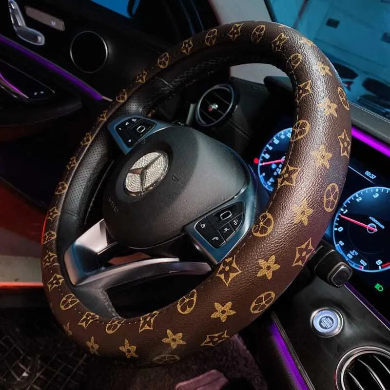 PU Microfiber Anti-Slip Steering Wheel Cover – Embossed Leather, Universal Fit 015bdd1d-790e-4081-96af-71bb24868ee6