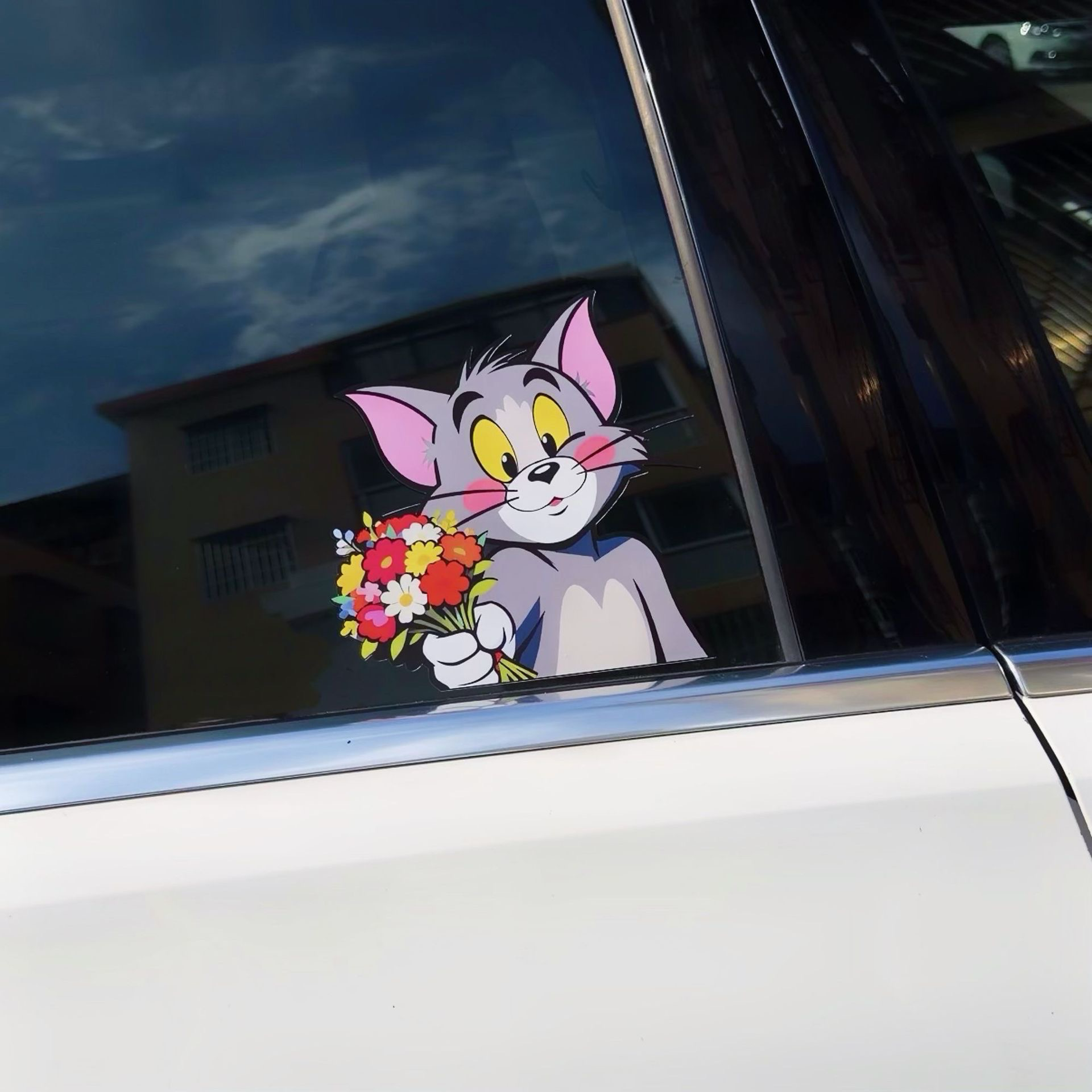 High-quality Tom Cat car window sticker with flowers and vivid 3D color printing.