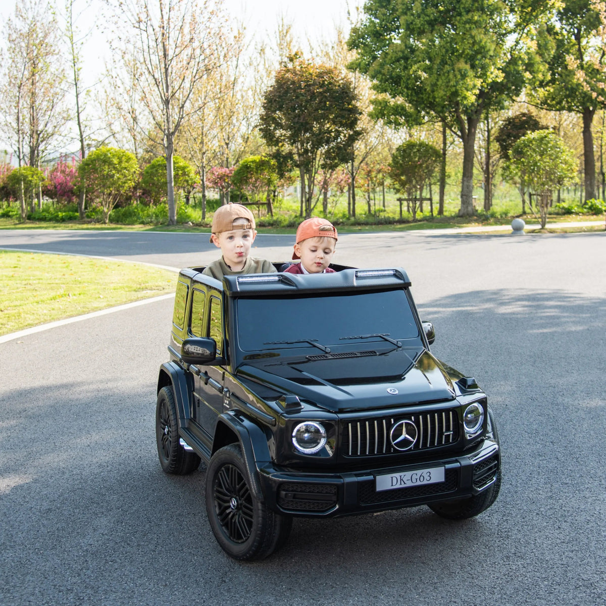 2026 2x24V Mercedes Benz G Wagon 4X4 XL Kids Ride On Car with Remote Control