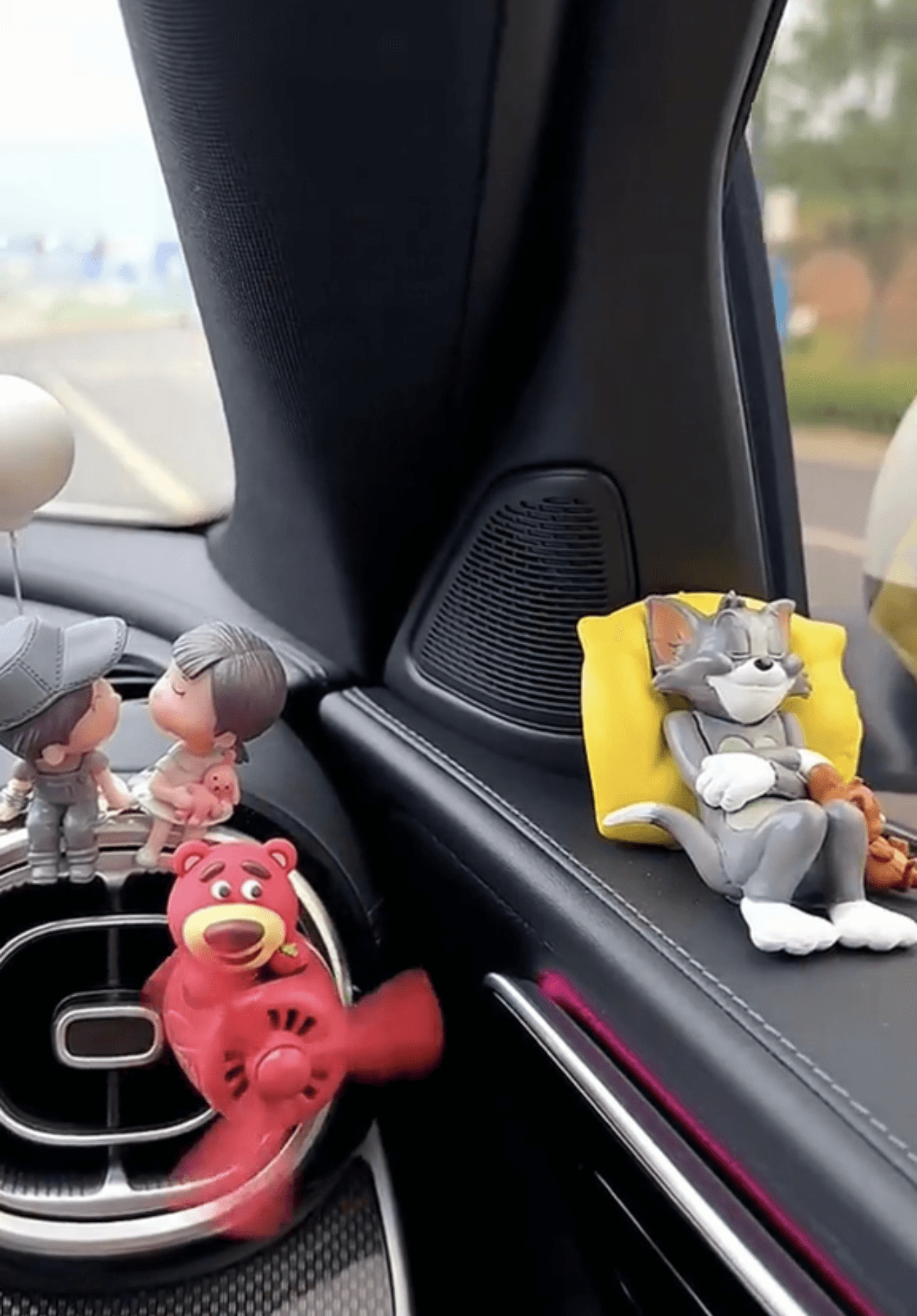 Auto Parts™ Tom & Jerry Cute Car Accessory auto-partstm-tom-and-jerry-cute-car-accessory-auto-parts-10