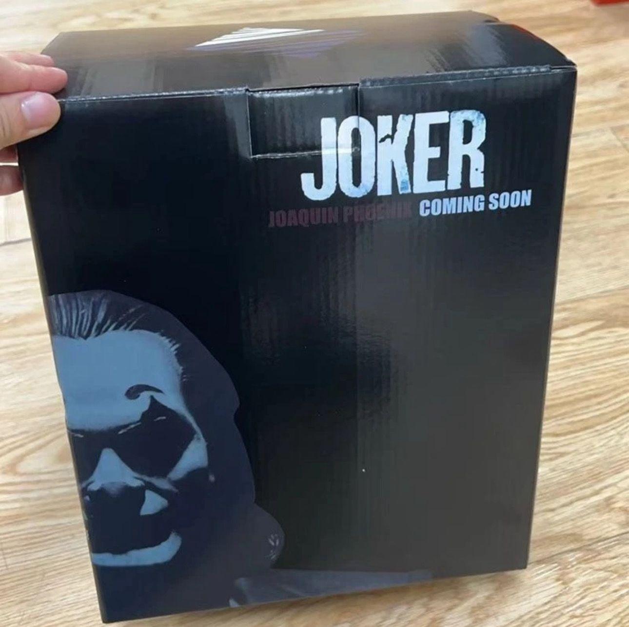 DC Suicide Squad The Joker and Harley Quinn Statue Model Toys dc-suicide-squad-the-joker-and-harley-quinn-statue-model-toys-auto-parts-15